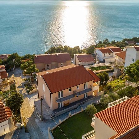Family Friendly Apartments With A Swimming Pool Stanici, Omis - 18676 Exterior foto