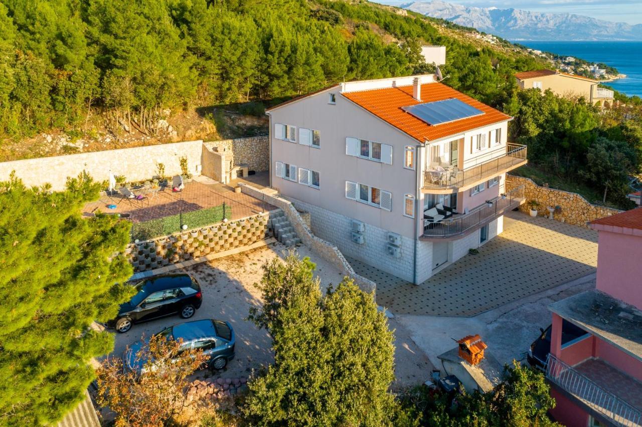 Family Friendly Apartments With A Swimming Pool Stanici, Omis - 18676 Exterior foto
