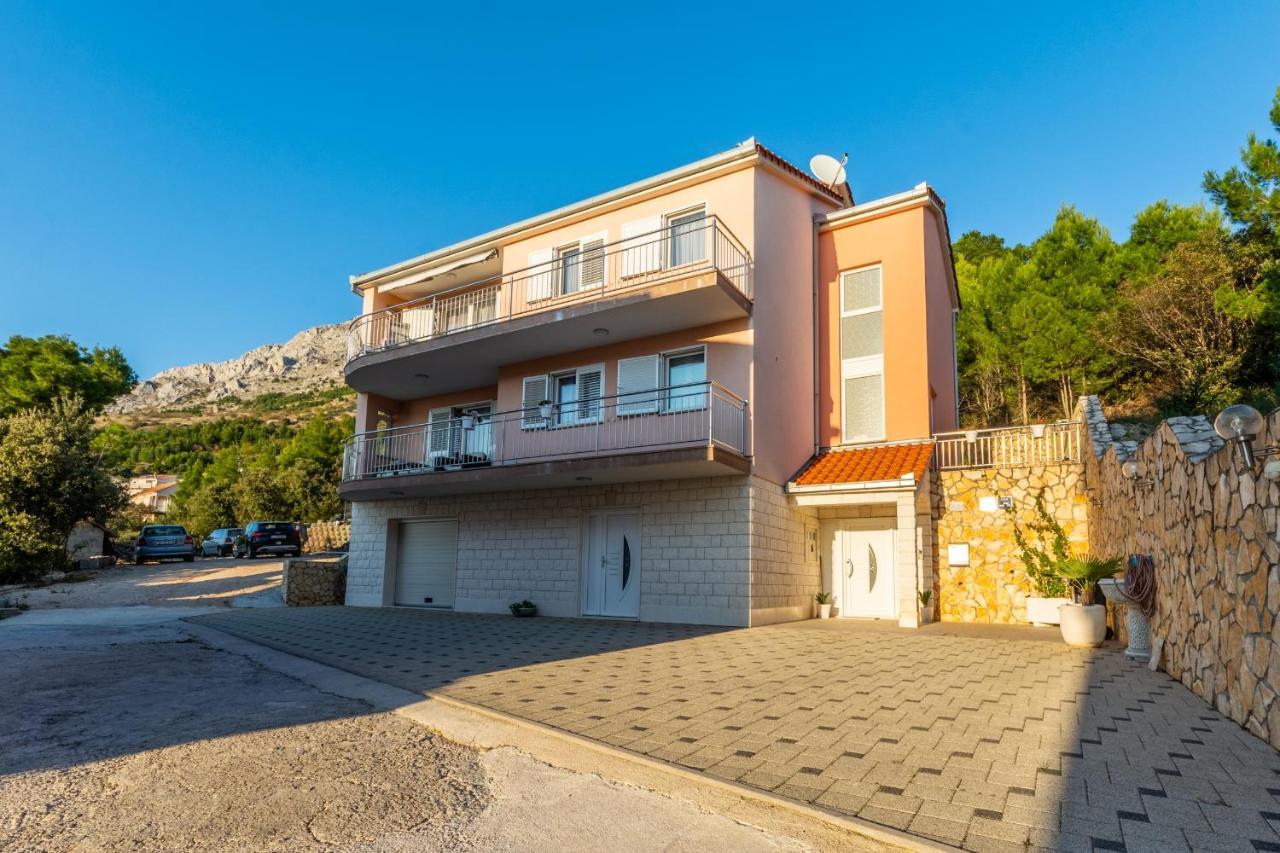 Family Friendly Apartments With A Swimming Pool Stanici, Omis - 18676 Exterior foto