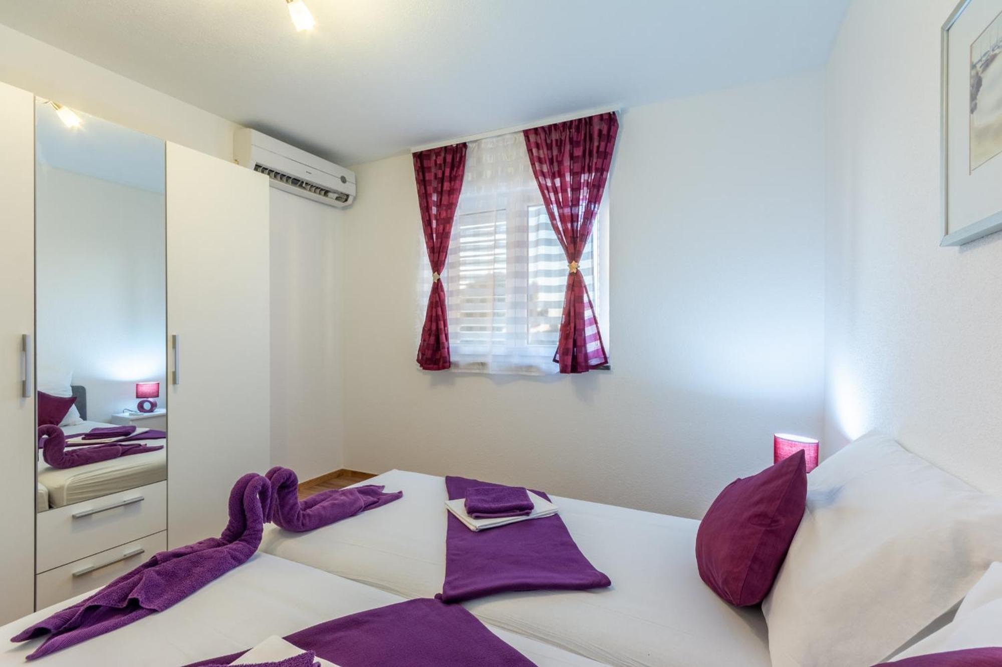 Family Friendly Apartments With A Swimming Pool Stanici, Omis - 18676 Zimmer foto